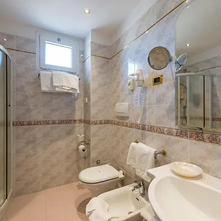 Hotel 4 Stagioni Sensus 3*